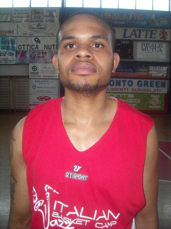 Darren Travis
